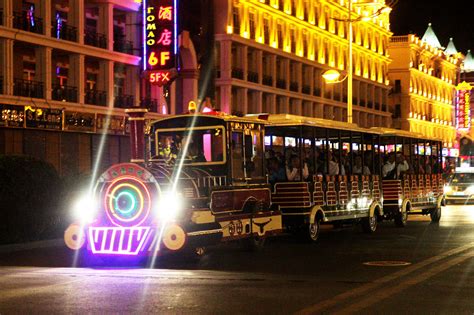 值得一游的满洲里市夜景|图说内蒙|满洲里_凤凰旅游