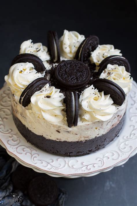 Cookies and Cream Oreo Ice Cream Cake - say Hello January with this easy to make cake with a ...