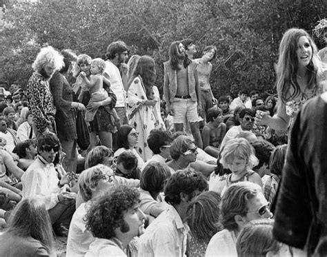 Five myths about hippies | The dreamers, Woodstock, Peace, love