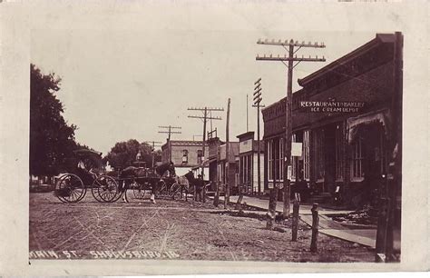 Pearl Street in Shellsburg Iowa | Iowa, Iowa hawkeyes, Benton county