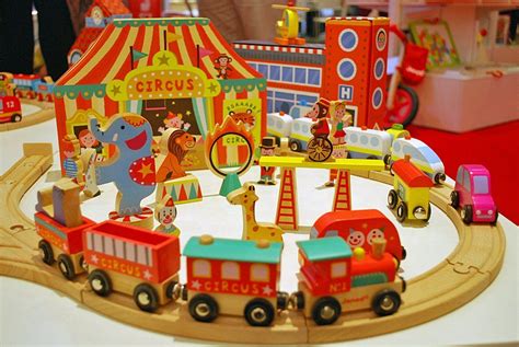 20 Favorite Finds From Toy Fair 2012 | Cool toys, Toys, Toy train
