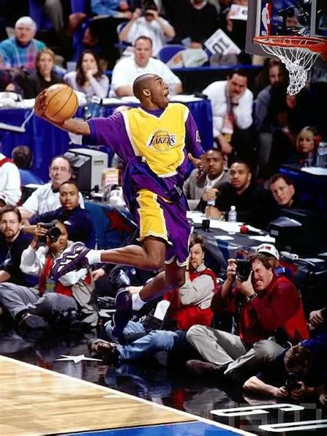 Kobe Bryant. 1997 Dunk contest. : r/lakers