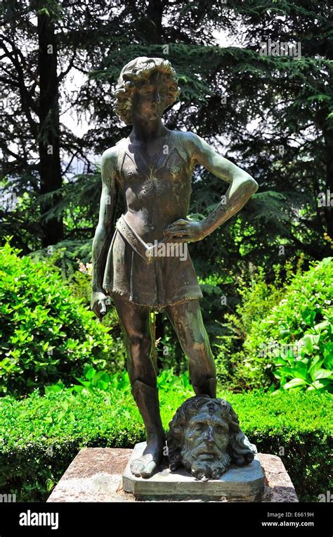 David goliath statue hi-res stock photography and images - Alamy