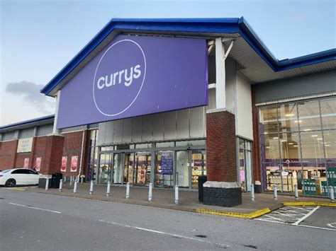 New takeover bid from Chinese company for Currys has stores in Gloucester Cheltenham