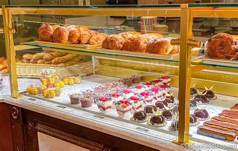 21 Reviews From EPCOT's MOST BELOVED Bakery — Les Halles Boulangerie ...