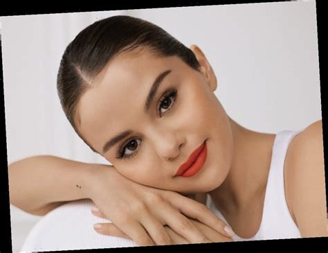 Selena Gomez Launches Rare Beauty Makeup Line to Support Mental Health - WSTale.com