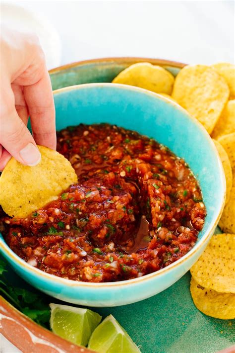 Best Red Salsa (Ready in 10 Minutes) | Recipe | Mexican salsa recipes ...