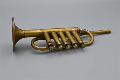 Antique toy trumpet - VM Collectables