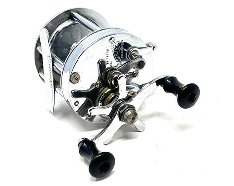 Vintage Shakespeare Service 1944 Model GE Fishing Reel / Antique ...