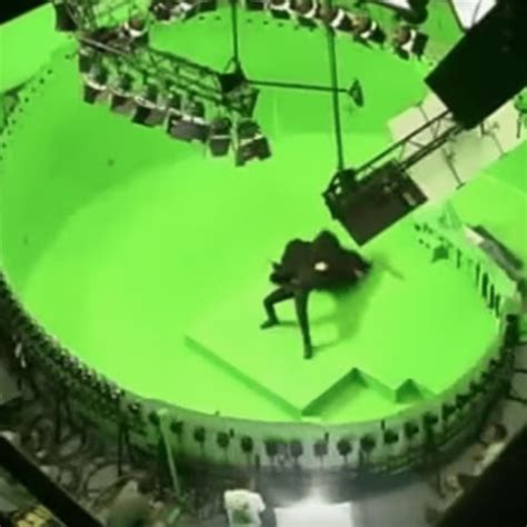 Creating the Matrix Bullet Time Effect – TV/Film Hire, VFX, Bullet Time ...