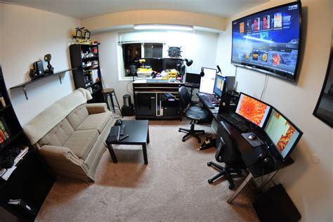 Imgur | Studio room, Home office setup, Desk in living room