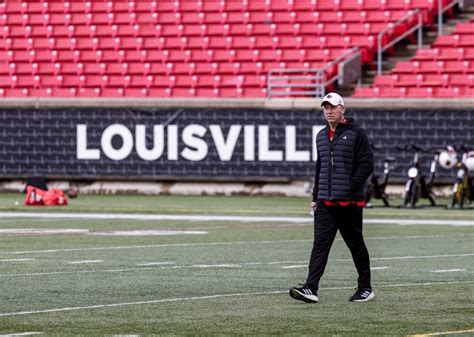 Louisville Cardinals College Football Preview 2023 - College Football ...