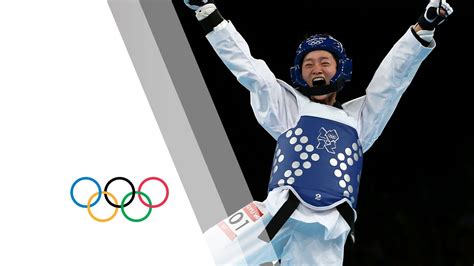 Wu Jingyu Win's Women's -49kg Taekwondo Gold - London 2012 Olympics - YouTube