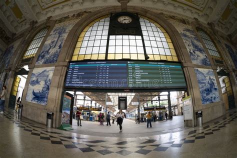 Sao Bento Train Station in Porto, Portugal Editorial Image - Image of ...