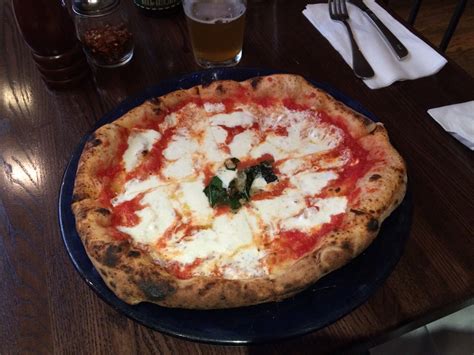 What do customers understand about true Neapolitan pizza? | Pizza Today