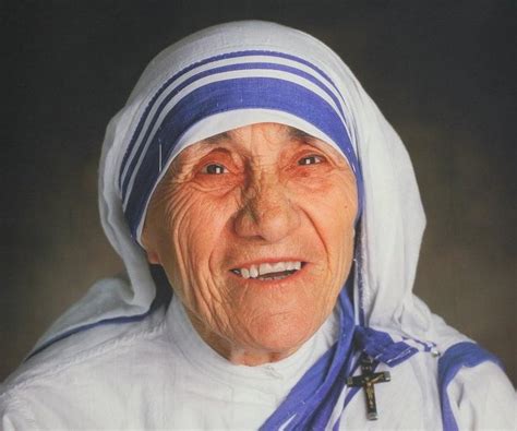 Mother Teresa Biography - Facts, Childhood, Family Life & Achievements