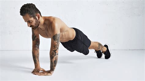 How To Build Biceps And Triceps With Push Ups!