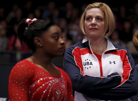 Simone Biles, Coach Aimee Boorman Part Ways After 11 Years | IBTimes