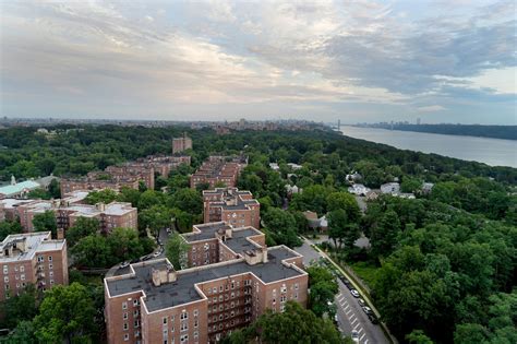 North Riverdale, the Bronx: A Leafy Oasis Within City Limits - The New ...