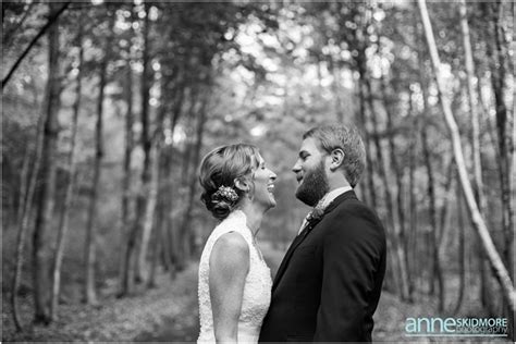 Christmas Farm Inn Wedding by Anne Skidmore Photography