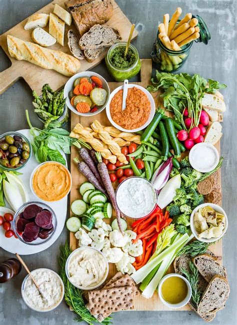 How to Build an Epic Crudité Platter | Hello Glow