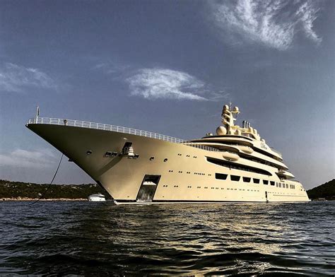 Dilbar - the world's largest super yacht ⋆ Mega Yacht Guy