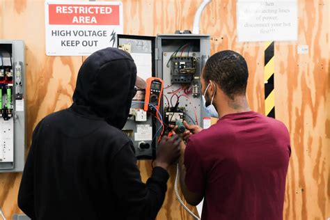 Overcoming Challenges During Electrician Technician Training