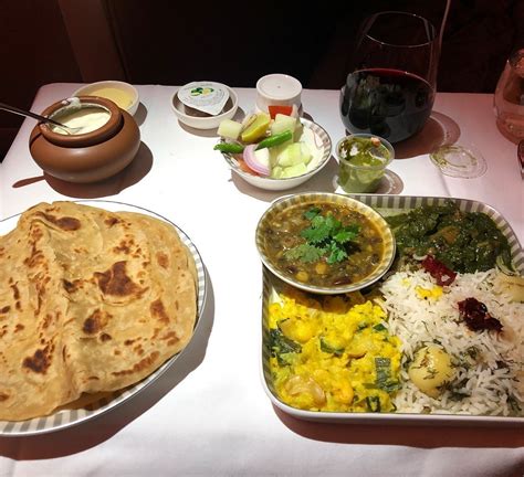 Food Review: Singapore Airlines A380 Business Class from Mumbai to ...