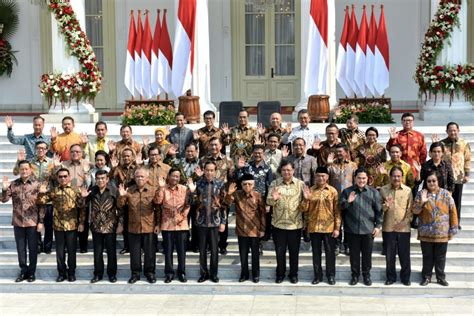 Indonesia’s new cabinet a ‘marriage of oligarchs,’ environmentalists say