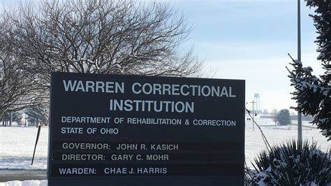 Warren County prison guard accused of sex with inmate