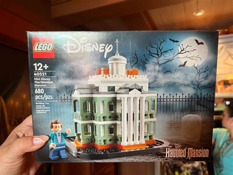 New The Haunted Mansion LEGO Set Arrives at Walt Disney World - WDW ...