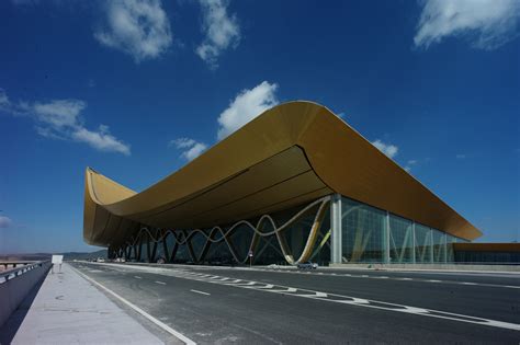 Kunming Changshui International Airport | Hunter Douglas Architectural USA | Archello