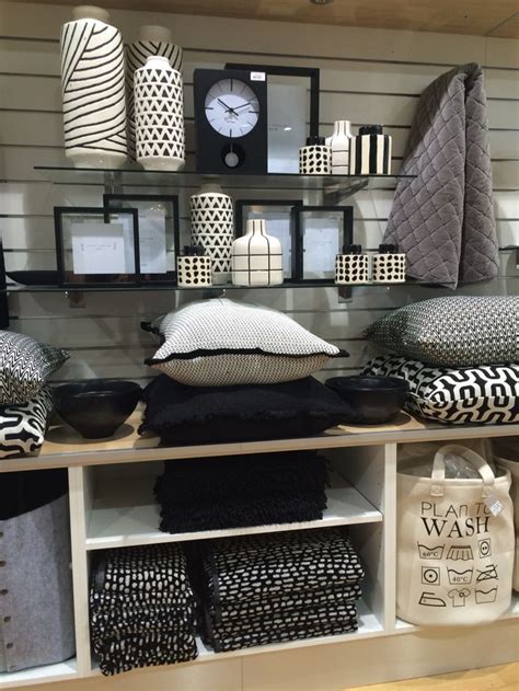 Retail store display of black & white homewares.Visual Merchandising. VM. Housewares / Linens ...