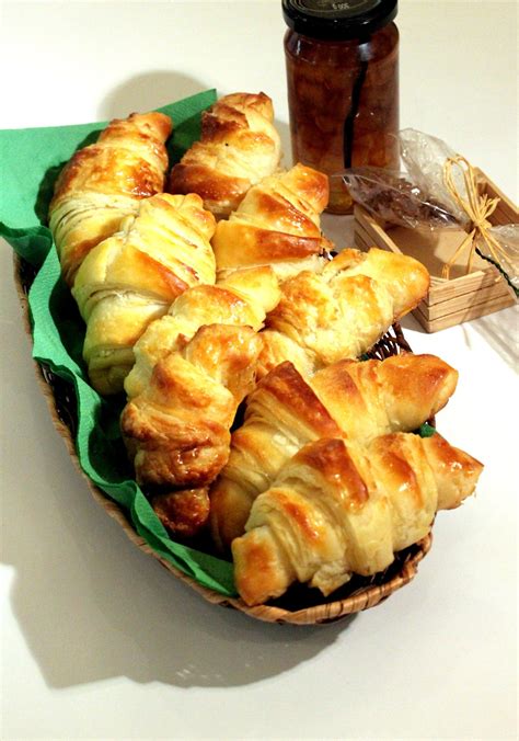 Quick Croissants | Puff pastry croissant, Pastry, Puff pastry