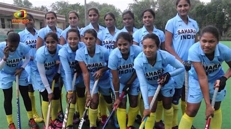 Indian Women's Hockey Team Qualifies for Rio Olympics | Chak De India | Mango News - YouTube