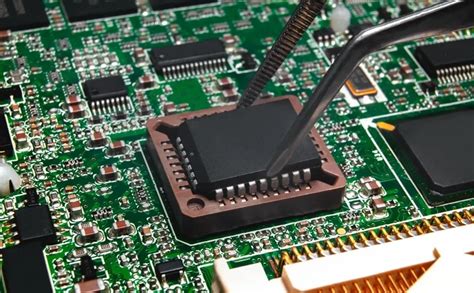 Beginner's Guide to Soldering PCB Boards | Viasion