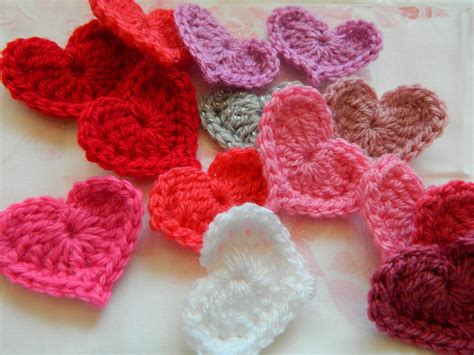 pinkfluffywarrior: Crochet heart (pattern)