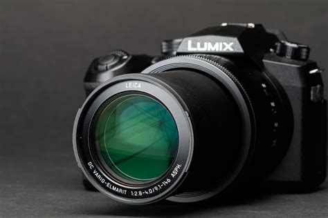 Review: The Panasonic FZ1000 II combines versatility and value: Digital ...