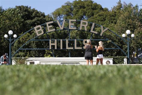 Beverly Hills water wasters 'should be ashamed,' state regulator says ...