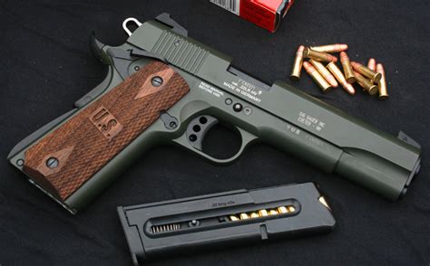 Handgun Review: the SIG Sauer 1911-22 | GunGunsGuns.net