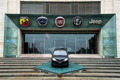 Fiat Chrysler establishes new credit line of about $3.8 billion