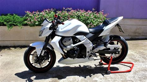 Z750 / Kawasaki z750, motorcycle.com review, photos and videos of the ...