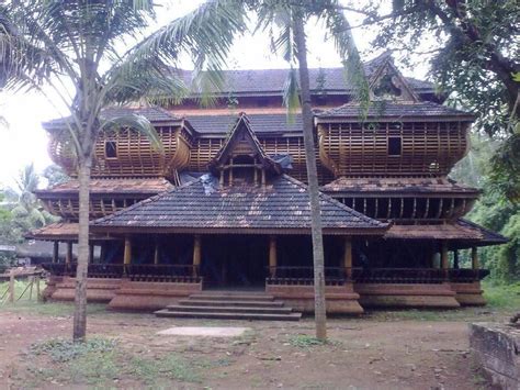 Traditional Kerala architecture theme house in Ottapalam, Kerala,India. | Indian home design ...