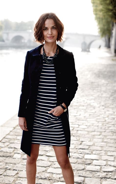 Parisian Chic Street Style – Dress Like A French Woman 2018 | FashionGum.com