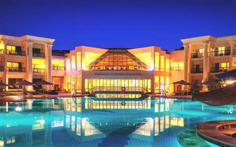 Hilton Hurghada Resort - 4 Stars in Hurghada, Egypt | Travel Department