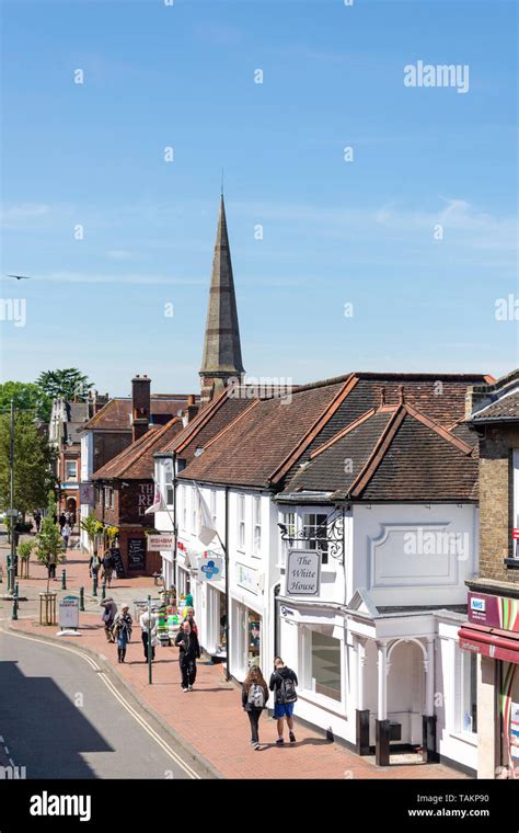 High street egham surrey england hi-res stock photography and images - Alamy
