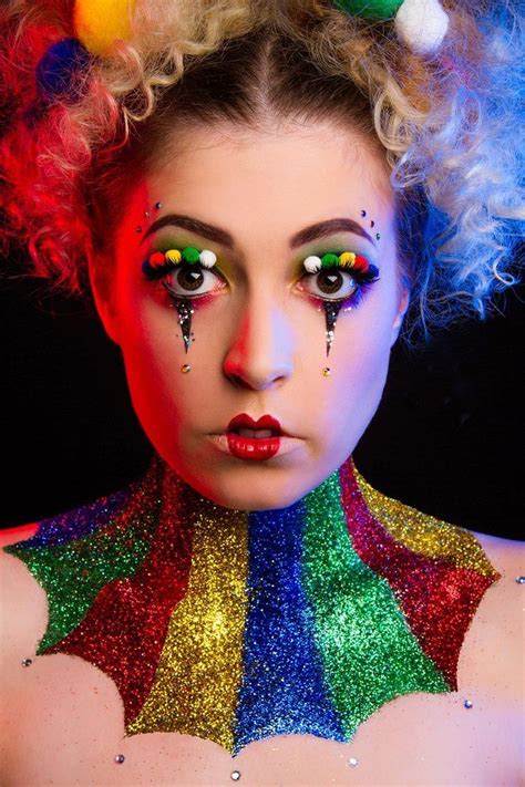 Pin by Maya Hernandez on ClickCon Inspo | Theatrical makeup, Fantasy hair, Circus makeup