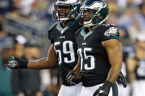 Eagles debut all-black uniforms