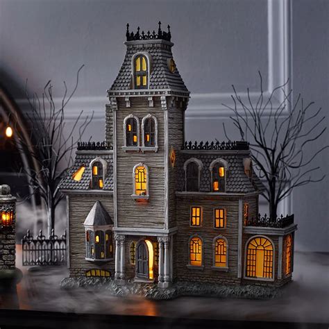 Pin by Zsófia Babati on Fall Halloween in 2020 | Addams family house ...