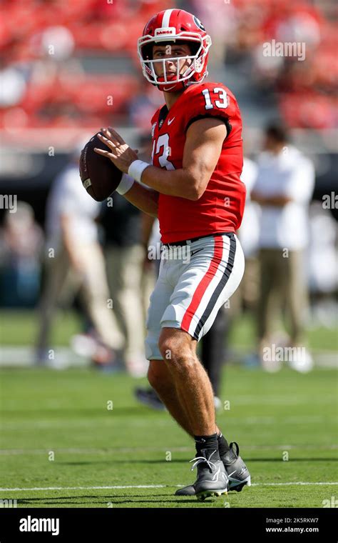 Georgia Bulldogs quarterback Stetson Bennett (13) warms up prior to a ...